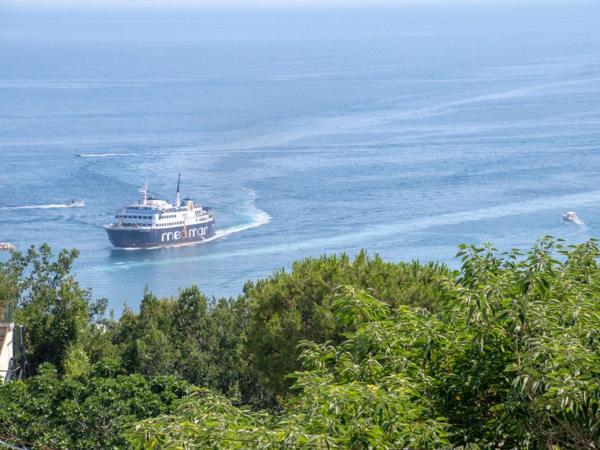 Guesthouse Coralba : photo 6 de la chambre chambre double - vue sur mer