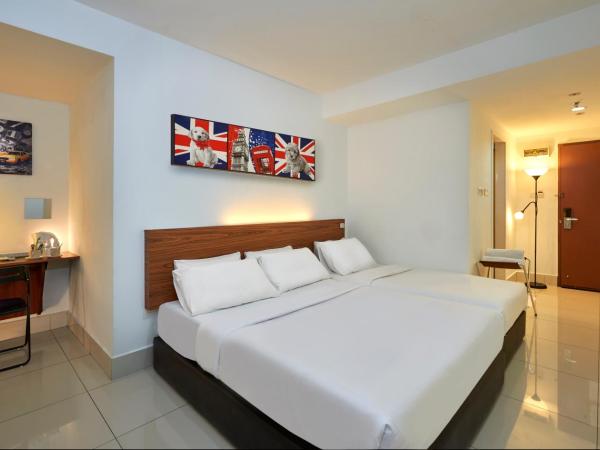 V Hotel Kuala Lumpur : photo 1 de la chambre chambre familiale (sans fenêtre)