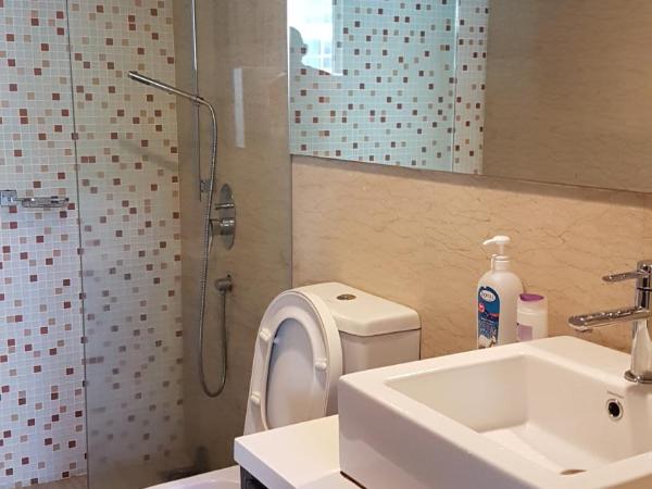 SkyBed Over The Sky Hostel @Regalia Suites & Residences KL : photo 7 de la chambre lit superposé dans dortoir mixte