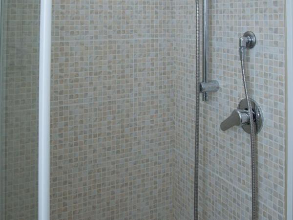 A Casa Fachin Room & Breakfast : photo 5 de la chambre chambre double ou lits jumeaux avec salle de bains privative