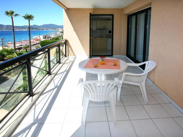 Residhotel Villa Maupassant : photo 9 de la chambre  appartement avec vue sur la mer (2-4 adultes) 
