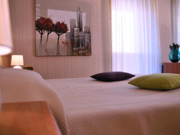 Hotel Residence Ulivi E Palme : photo 4 de la chambre studio (2 adultes)
