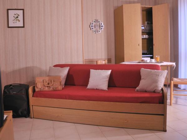 Hotel Residence Ulivi E Palme : photo 3 de la chambre studio (4 adultes)