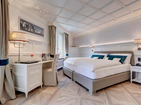 Grand Hôtel des Alpes : photo 5 de la chambre chambre double mont blanc