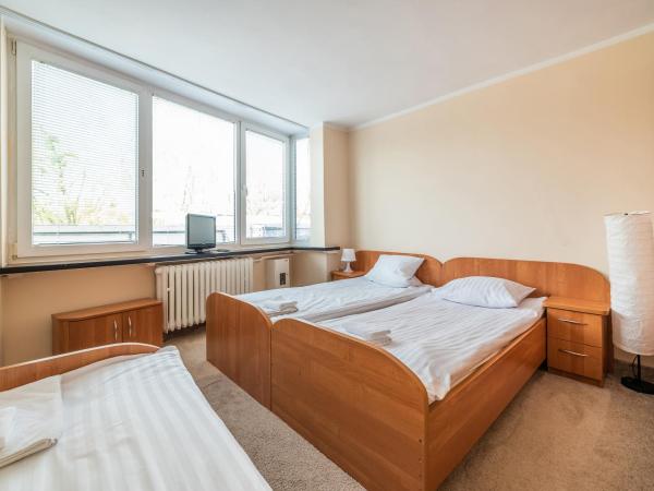 Sopocki Zdrój : photo 1 de la chambre chambre familiale avec salle de bains