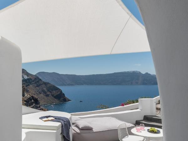 Chelidonia Luxury Suites : photo 4 de la chambre suite artiste avec petite piscine - vue sur caldeira