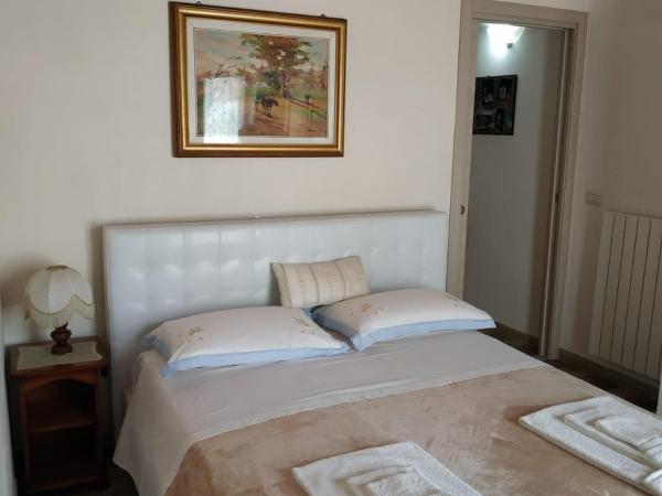B&B Tra i mari del Salento : photo 4 de la chambre chambre double avec salle de bains privative