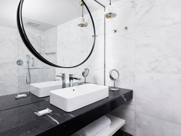 Grand Hyatt Athens : photo 6 de la chambre grande suite lit king-size - vue sur acropole