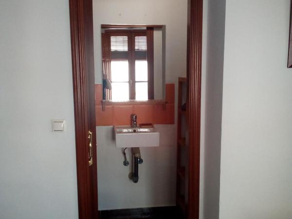 Vivienda Turística Templo Romano : photo 7 de la chambre chambre double avec salle de bains privative