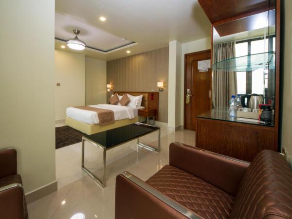 Unima Grand : photo 2 de la chambre suite avec navette aéroport aller-retour gratuite et réduction de 10 % sur nourriture, boissons et spa - vue sur mer