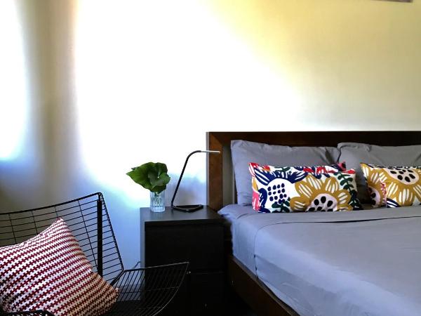 Coogee Beach House : photo 1 de la chambre chambre double avec salle de bains commune