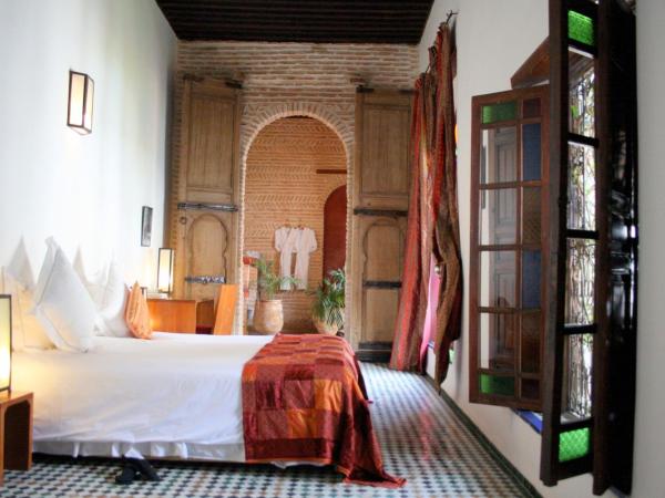 Riad Laaroussa : photo 1 de la chambre chambre double rouge