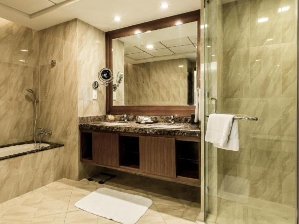 La Suite Dubai Hotel & Apartments : photo 3 de la chambre studio sea view - complimentary transfer to mall of the emirates, insurance market metro station & jbr beach