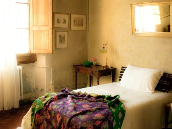 Le Tre Stanze : photo 9 de la chambre chambre double