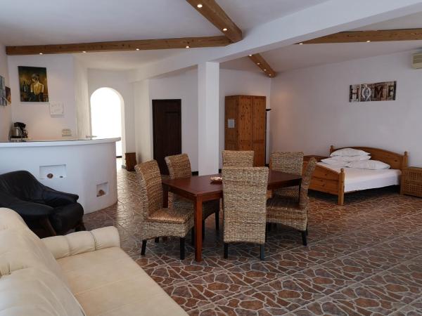 Residence Romansa : photo 6 de la chambre appartement - rez-de-chaussée