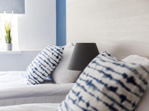 AQUA HOUSE : photo 6 de la chambre chambre double ou lits jumeaux avec salle de bains privative