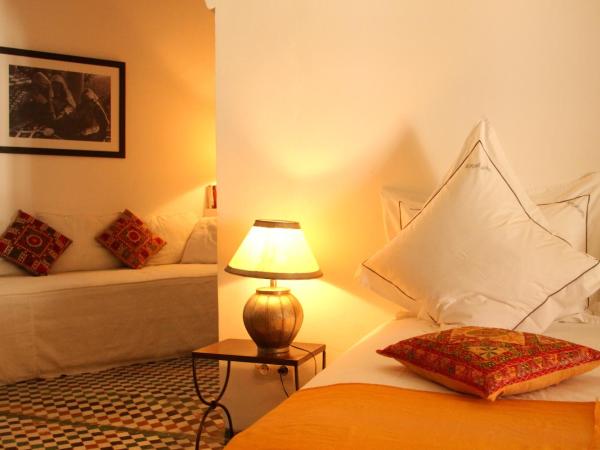 Riad Laaroussa : photo 2 de la chambre chambre double jaune