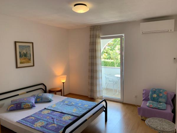 Arthouse Villa Palma : photo 5 de la chambre chambre double avec salle de bains privative