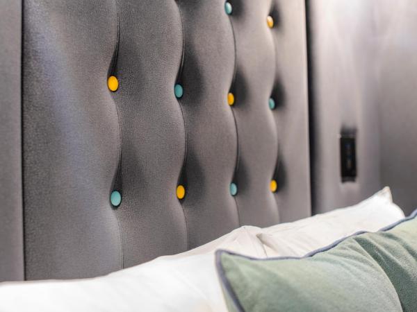 Point A Hotel Edinburgh Haymarket : photo 2 de la chambre hébergement double confortable avec fenêtre