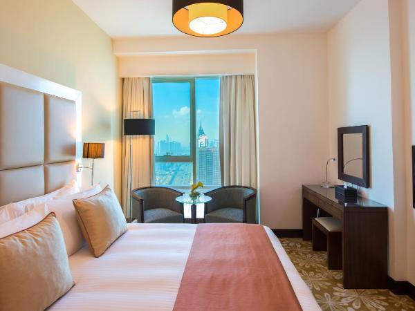 La Suite Dubai Hotel & Apartments : photo 4 de la chambre deluxe two bedroom apartment - complimentary transfer to mall of the emirates, insurance market metro station & jbr beach
