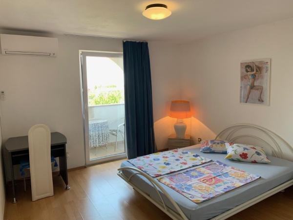 Arthouse Villa Palma : photo 6 de la chambre chambre double ou lits jumeaux - vue sur jardin