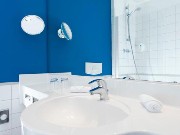 Wyndham Garden Duesseldorf City Centre Koenigsallee : photo 2 de la chambre chambre simple standard