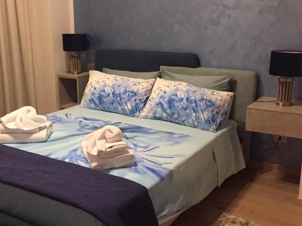 via roma 12 VERONA : photo 5 de la chambre chambre double