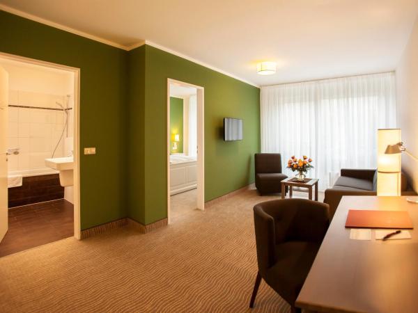 Hotel Spree-idyll : photo 2 de la chambre suite junior avec balcon