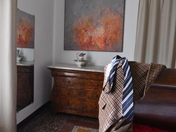 Genova46 Suites & Rooms : photo 2 de la chambre chambre deluxe (2 adultes + 1 enfant)