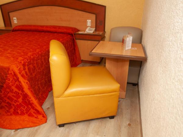 Hotel Tres Colonias - Sólo Adultos : photo 1 de la chambre chambre double