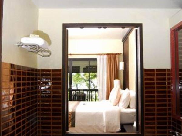 Khaolak Paradise Resort - SHA Extra Plus : photo 5 de la chambre chambre deluxe double ou lits jumeaux