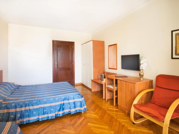 Villa Sveta Eufemija Bed end Breakfast II : photo 7 de la chambre grande chambre double ou lits jumeaux