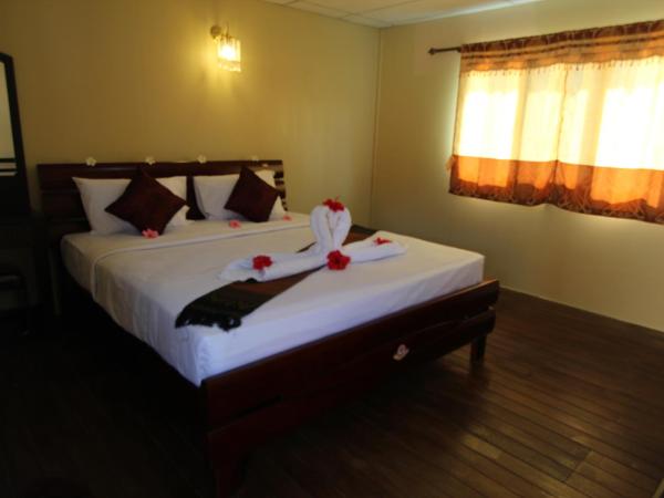 Phi Phi Ba Kao Bay Resort : photo 9 de la chambre bungalow de luxe avec terrasse
