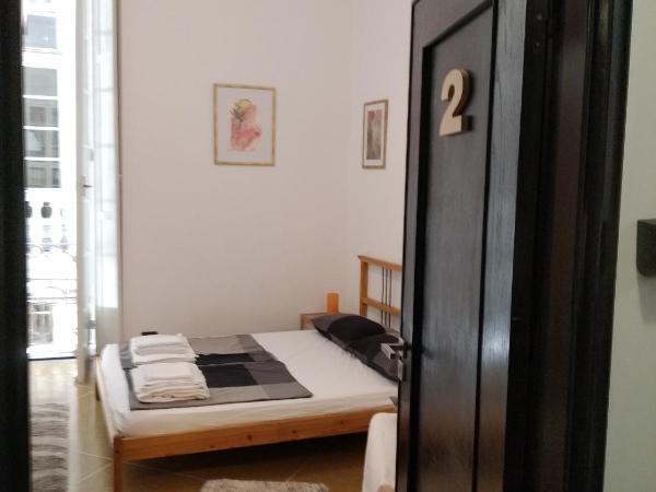 Nik rooms : photo 3 de la chambre chambre double avec salle de bains privative