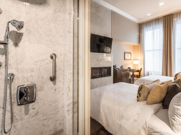 Hôtel Birks Montréal : photo 6 de la chambre chambre classique avec 2 lits queen-size - vue sur jardin