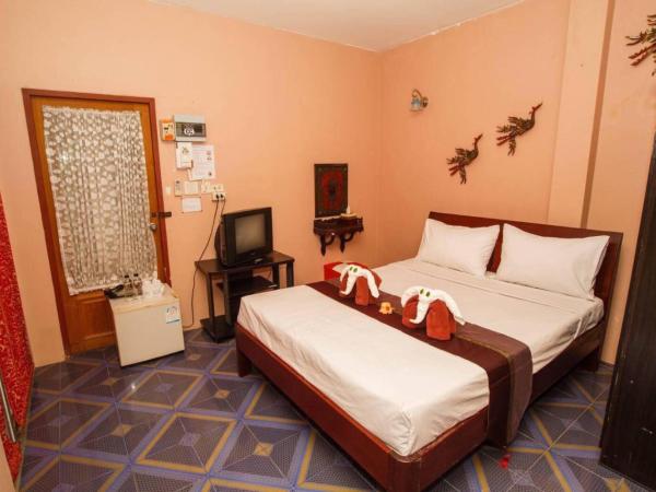 Noble Night Guesthouse : photo 2 de la chambre chambre double - vue sur fleuve
