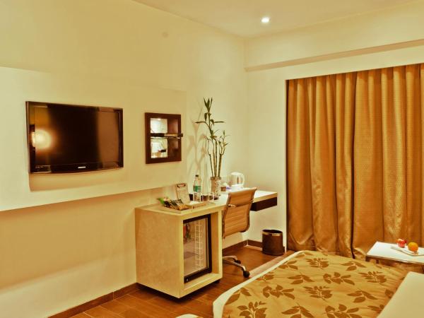 Ramee Grand Hotel and Spa, Pune : photo 4 de la chambre grande chambre double