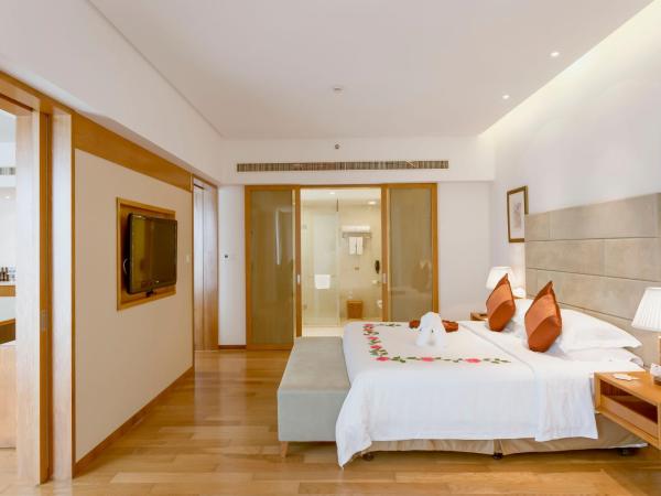 Mingshen Golf & Bay Resort Sanya : photo 4 de la chambre suite 1 chambre avec vue sur le parcours de golf