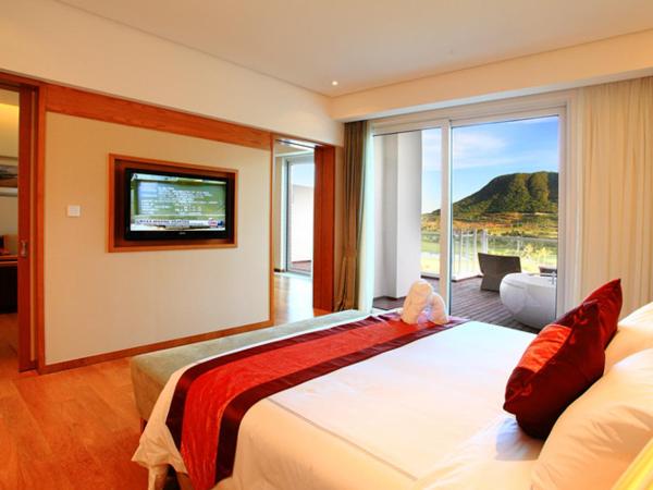 Mingshen Golf & Bay Resort Sanya : photo 6 de la chambre suite 1 chambre avec vue sur le parcours de golf