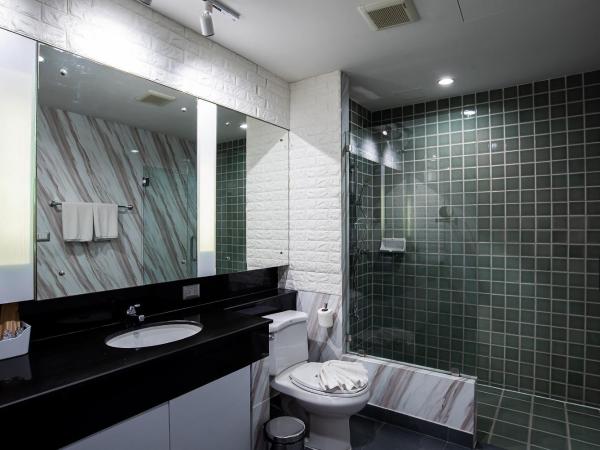 Benviar Tonson Residence : photo 10 de la chambre suite 3 chambres