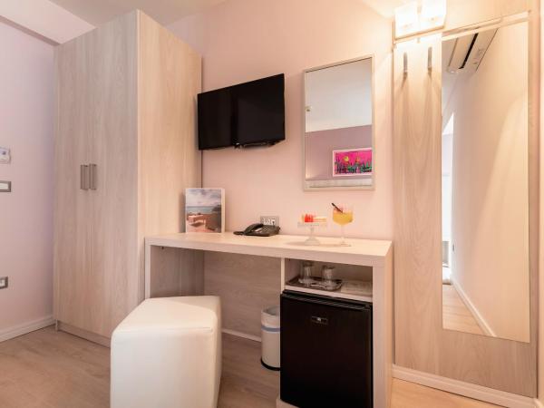 Hotel Maritimo : photo 7 de la chambre chambre double - vue sur montagne