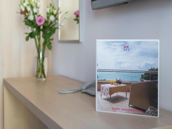 Hotel Maritimo : photo 10 de la chambre chambre lits jumeaux avec balcon et vue sur la montagne