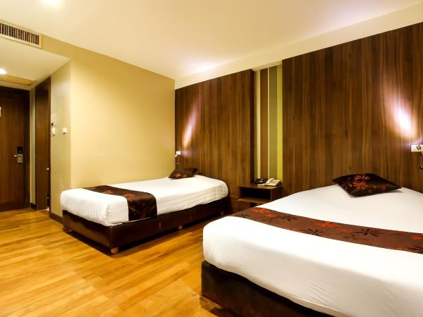 Bally Suite Silom : photo 3 de la chambre chambre deluxe double ou lits jumeaux