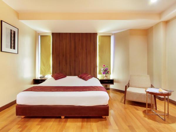 Bally Suite Silom : photo 5 de la chambre chambre premier