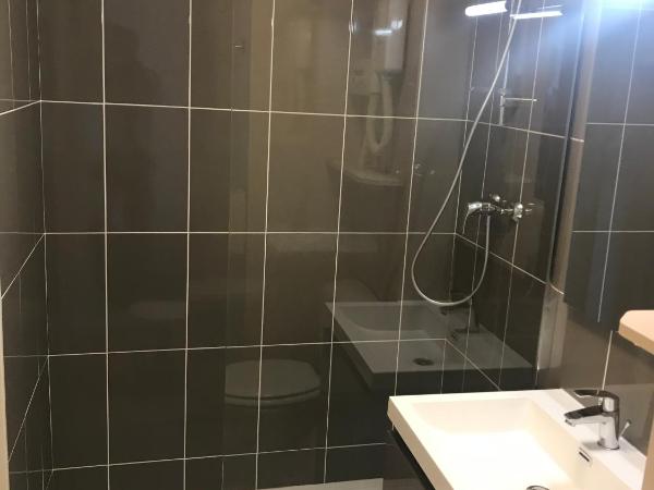 Metropol Hotel : photo 6 de la chambre chambre lits jumeaux