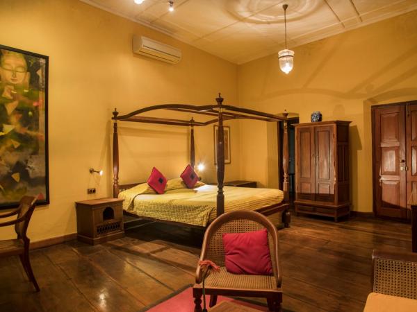 Old Harbour Hotel : photo 3 de la chambre suite