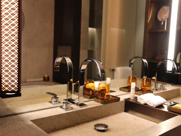 Hyatt Regency Wuhan Optics Valley : photo 5 de la chambre chambre lit king-size - accès au club