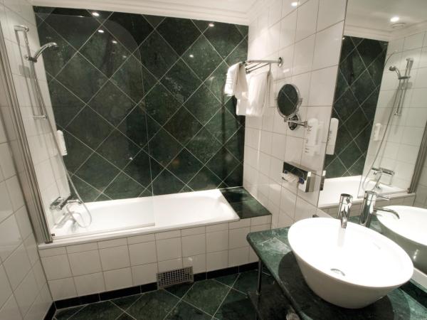 Elite Stora Hotellet Örebro : photo 6 de la chambre suite