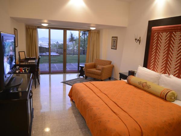 The Lalit Laxmi Vilas Palace : photo 3 de la chambre palace suite - free wifi - enjoy 10% discount f&b,spa & laundry, vip amenities