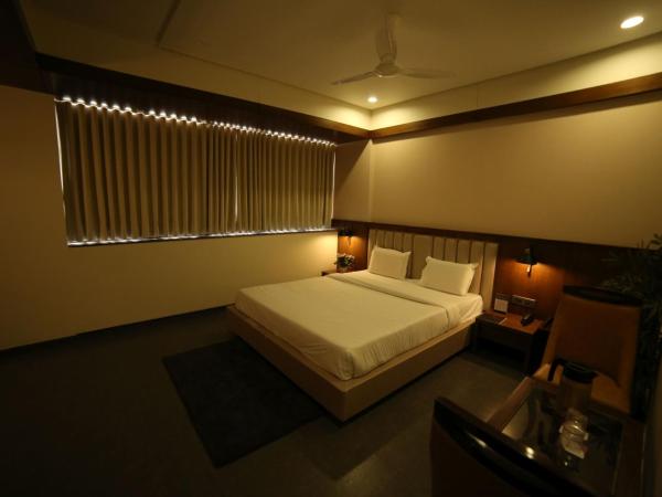 Hotel Avaante Ahmedabad Formerly known as The Orchid Hotel : photo 3 de la chambre suite